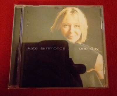AJ48. One Day - Simmonds Kate 2000 CD 