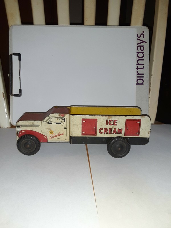 VTG Antique Very Rare Courtland toys Ice Cream Truck made in USA Hard to Find 