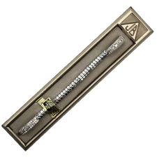 Vintage Loop End JB Champion Ladies Wristwatch Bracelet Rhinestone Stretch NOS