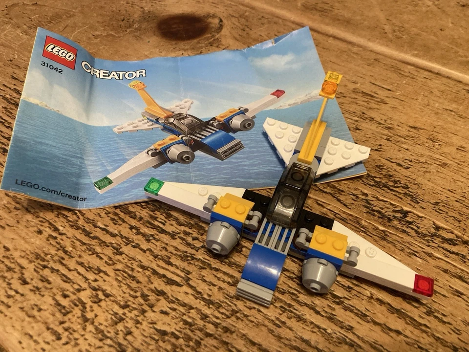 LEGO Creator 31042 Super Soarer, photo 3 of 5