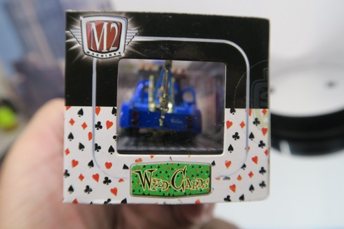 2012 M2 WILD CARDS 1/64 '51 STUDEBAKER TOW TRUCK DESIGNER SIGNED GOLD CHASE! - Picture 8 of 13