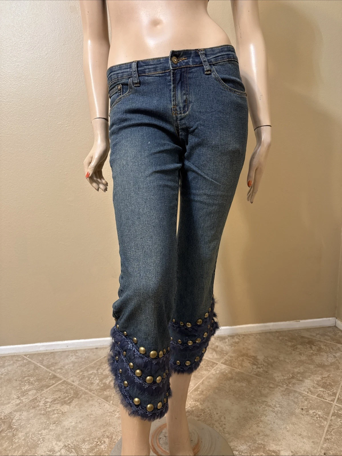 Women’s Blue Denim Cotton Casual Stretch Slim Asymmetric Faux Fur Size S Capri
Opens in a new window