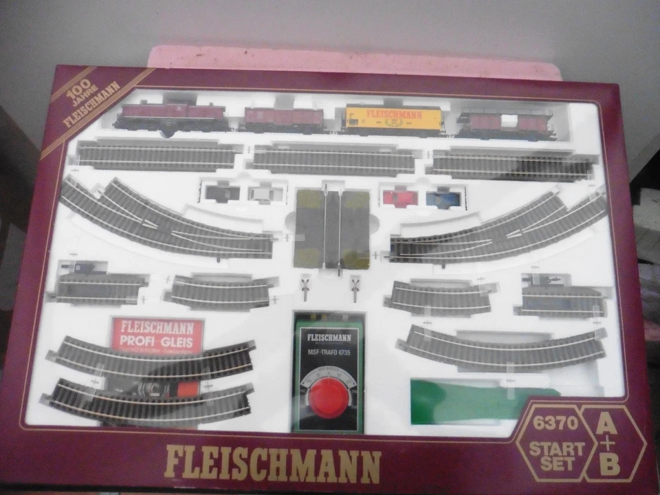 Fleischmann 6370 MFS Startpackung Diesellok mit Wagen,Schienen,Trafo Spur H0
