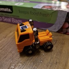 Transformers G1 Huffer 1984 Takara Hasbro Japan   Vintage Autobot Mini-Bot