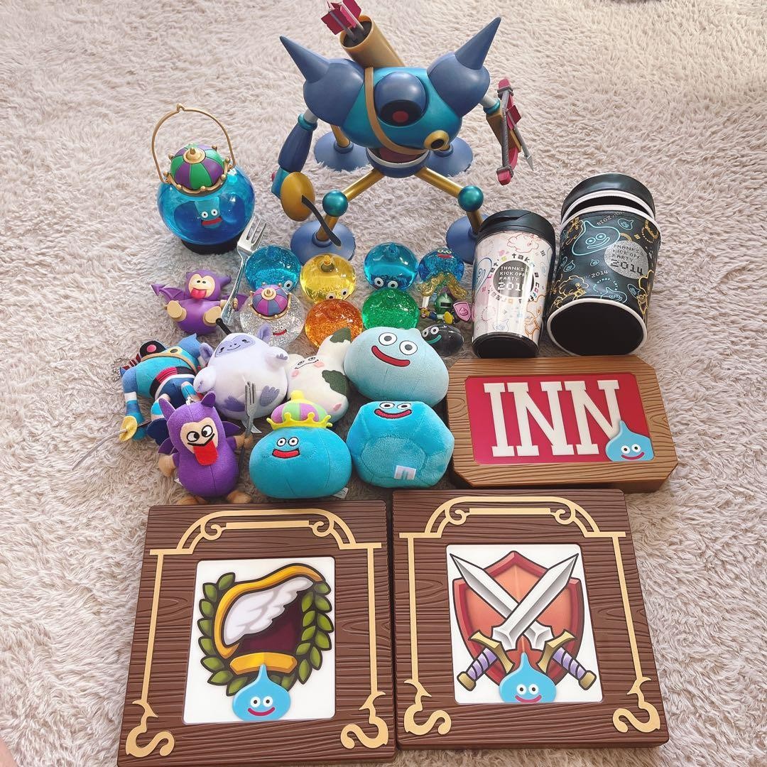 Square Enix Dragon Quest Goods Lot 22 Items AM Figures Lights Keychains Sets