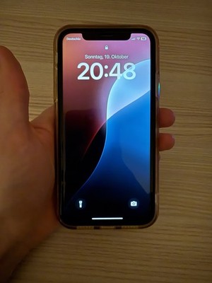 Apple iPhone XR 64 GB Gelb Smartphone