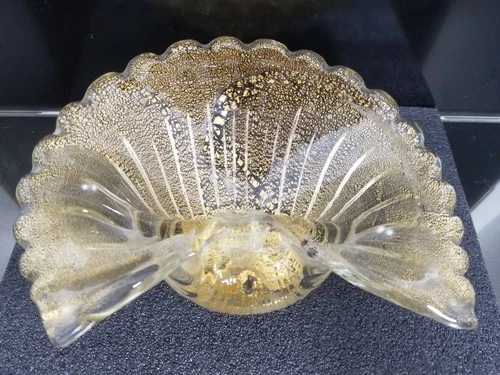 Vintage Murano Glass * Scallop Shell Ashtray Bowl * Gold Aventurine * 7" * 0638