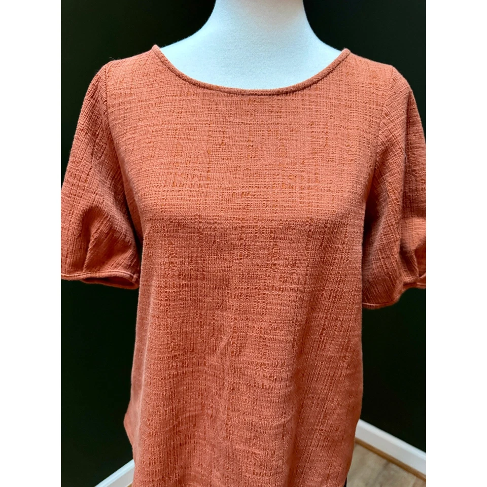 Blusa verde sobre abullonada texturizada naranja óxido para mujer talla L Foto 3 de 4