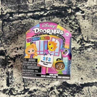 DISNEY Doorables Series 11 Technicolor Mini Peek