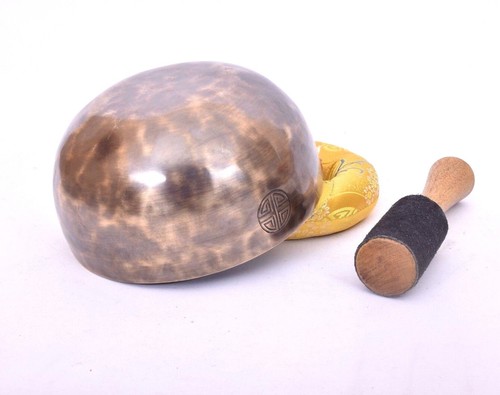 Tibetan Full Moon singing bowl - 7 inches handcrafted bowls - yoga healing Bowl - Picture 3 of 4