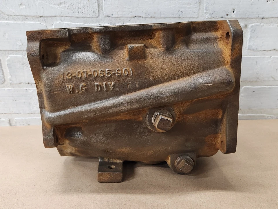 JEEP CJ 1972-75 Factory T15 EMPTY 3spd Transmission Case Housing -- CJ5 CJ6 - Image 2 of 4