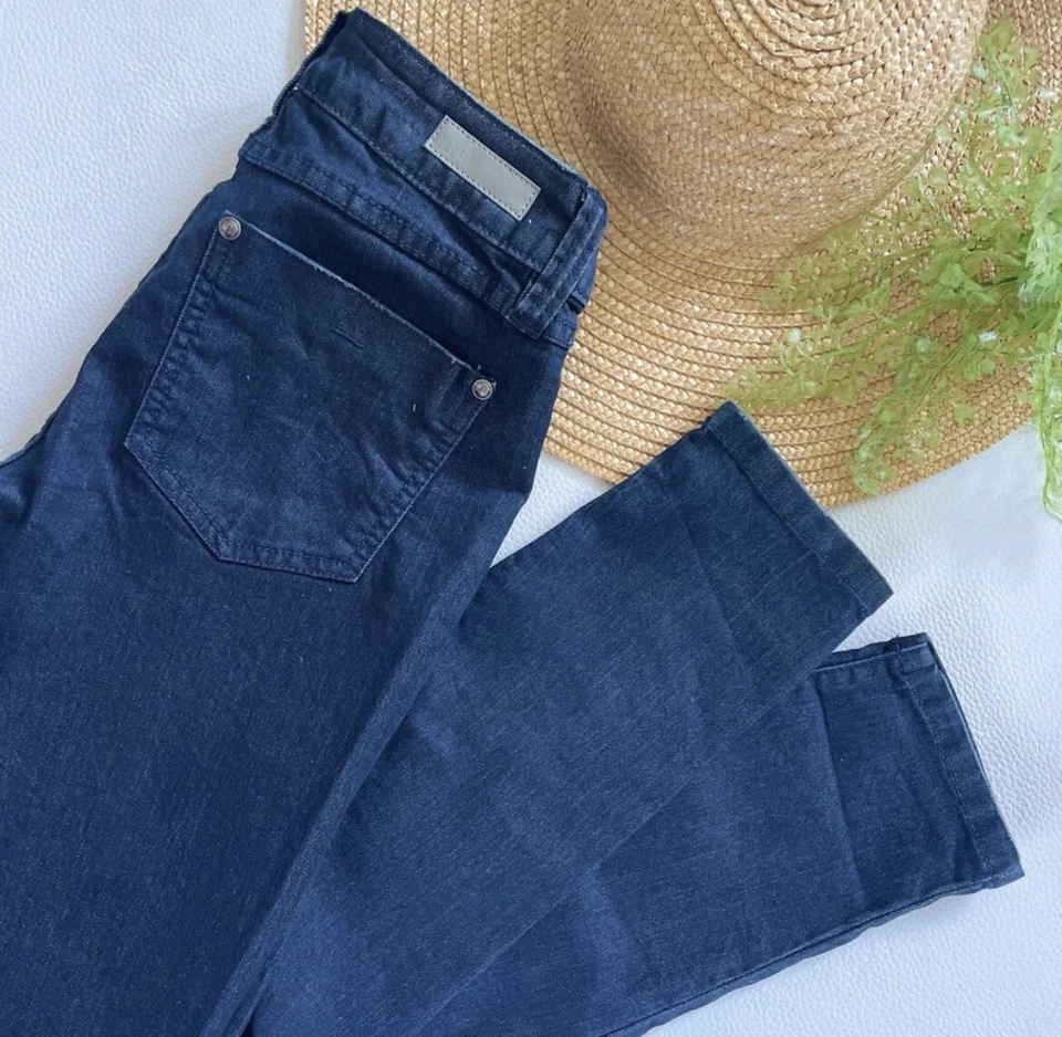 ELLE Slim Straight-Leg Jeans Size 4R - Image 4 of 4