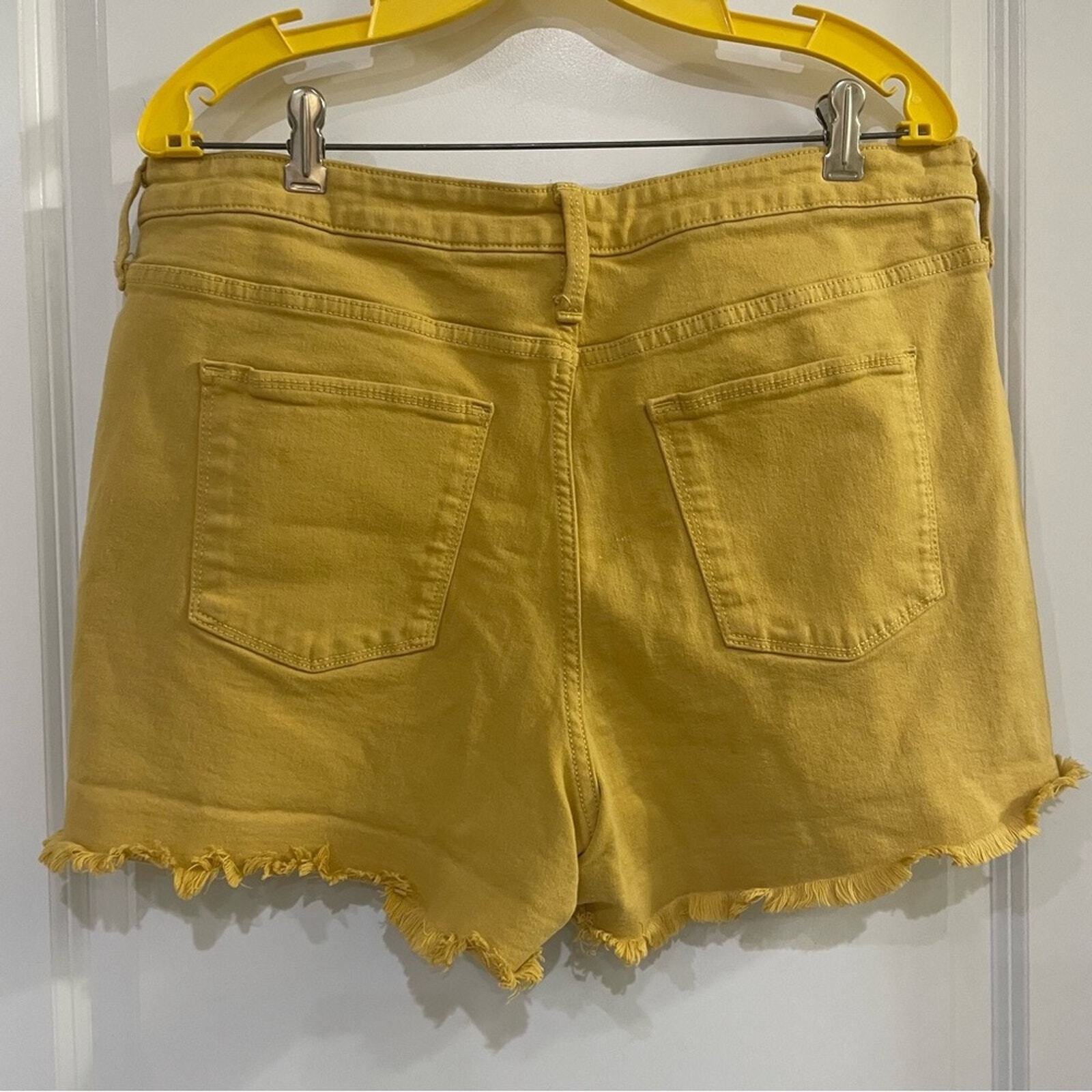 Universal Thread ladies plus size distressed frin… - image 3