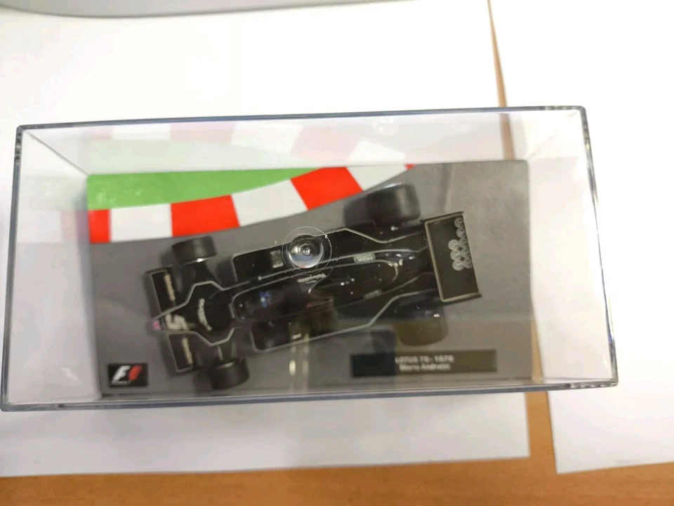 LOTUS 79 - 1978 MARIO ANDRETTI - Formula 1 Auto Collection Scala 1/43  - Immagine 4 di 4