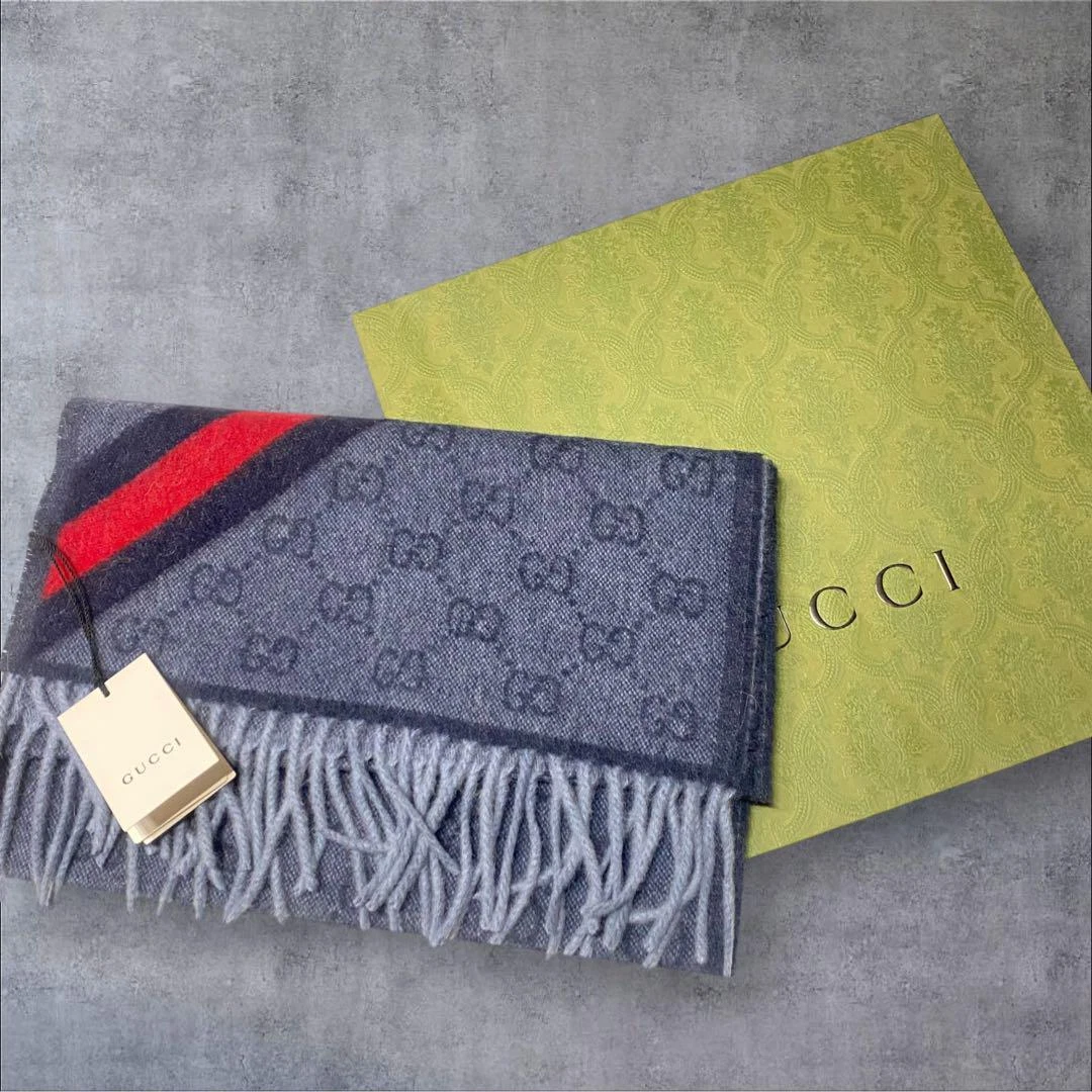 Foulard laine logo GUCCI GG bleu marine rouge 74,8 pouces x 14,6 pouces neuf avec étiquettes