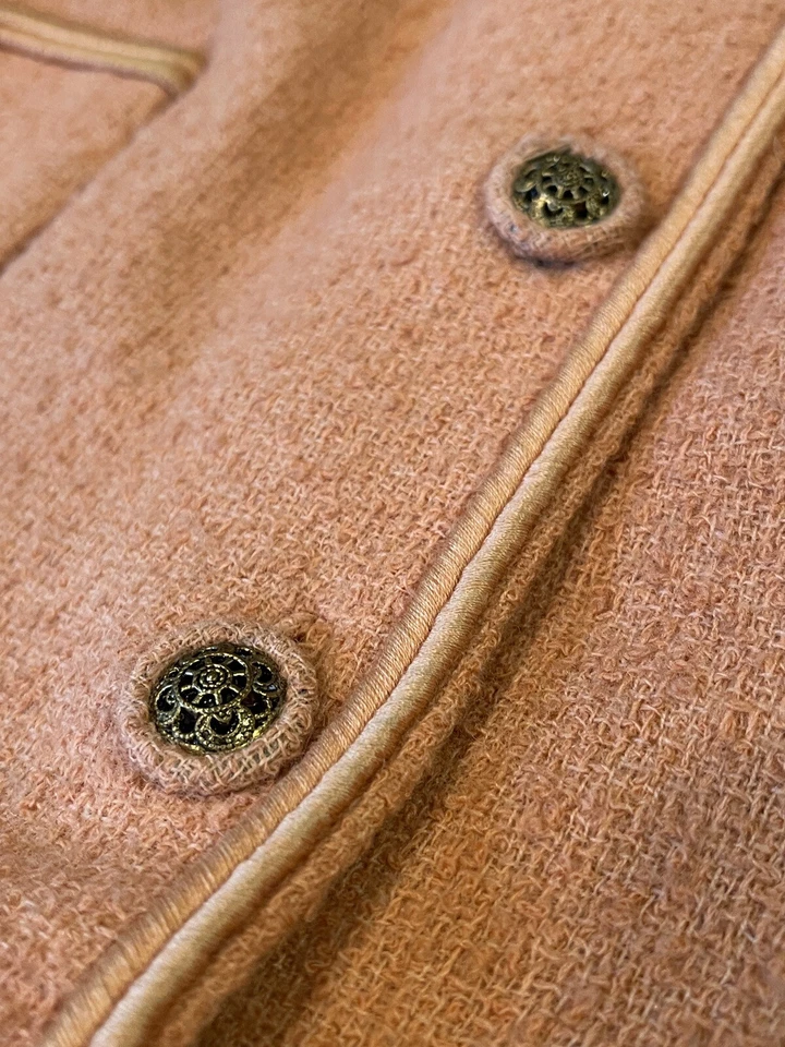 Traje melocotón vintage años 40 falda de lana y blazer asimétrico Foto 2 de 4