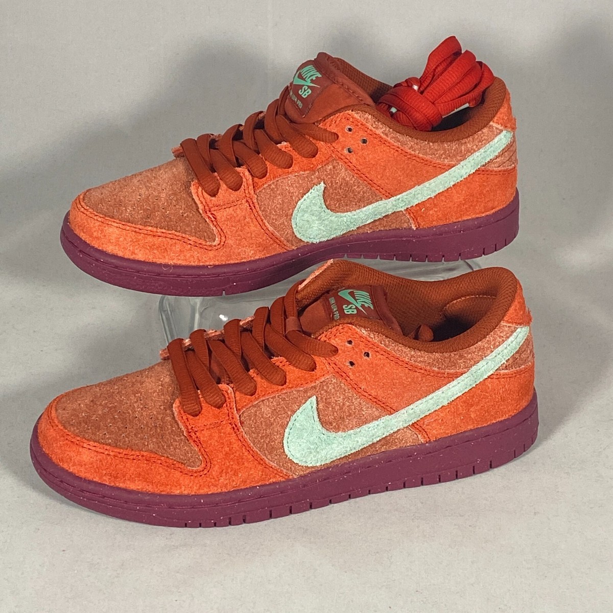 スケートボード NIKE SB Dunk Low Pro PRM Mystic Red NIKE SB Dunk Low PRO PRM Size 6.5/8W Mystic Red/Emerald