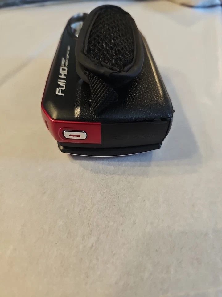 Bell Howell High Definition Dv30HD Touch Screen Camera/Camcorder - Image 3 of 4