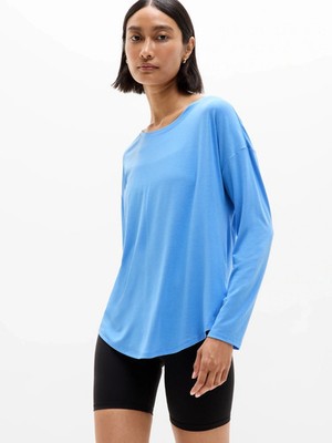 Athleta M Move with Ease Top Long Sleeve Cornflower Blue Medium Regular