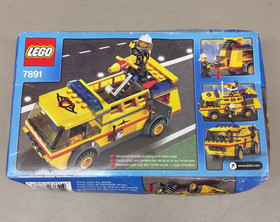 LEGO City 7891 Airport Fire Truck NEW! RARE! Engine Emergency Rescue Town