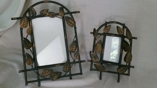 Set of 2 different sized green metal easel back picture frames with gold leaves - Picture 9 of 11