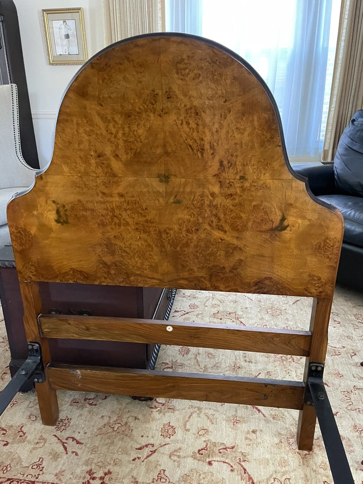 古董 1900 年初 Heal & Son Ltd. Vono Burr 核桃安妮女王双人床 — 第 3/4 张图片