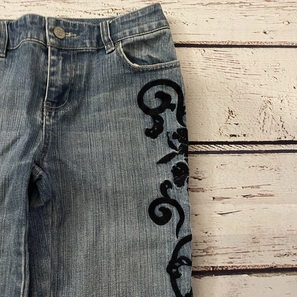 Jeans Capri bordado White House Black Market Blanc Collection tamanho 0 - Imagem 4 de 4