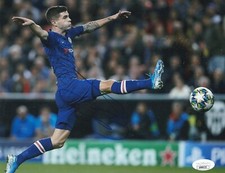 CHRISTIAN PULISIC SIGNED CHELSEA FC 8X10 PHOTO JSA AUTHENTICATED # 3 CHRISTIAN PULISIC SIGNED CHELSEA FC 8X10 PHOTO JSA AUTHENTICATED # 3