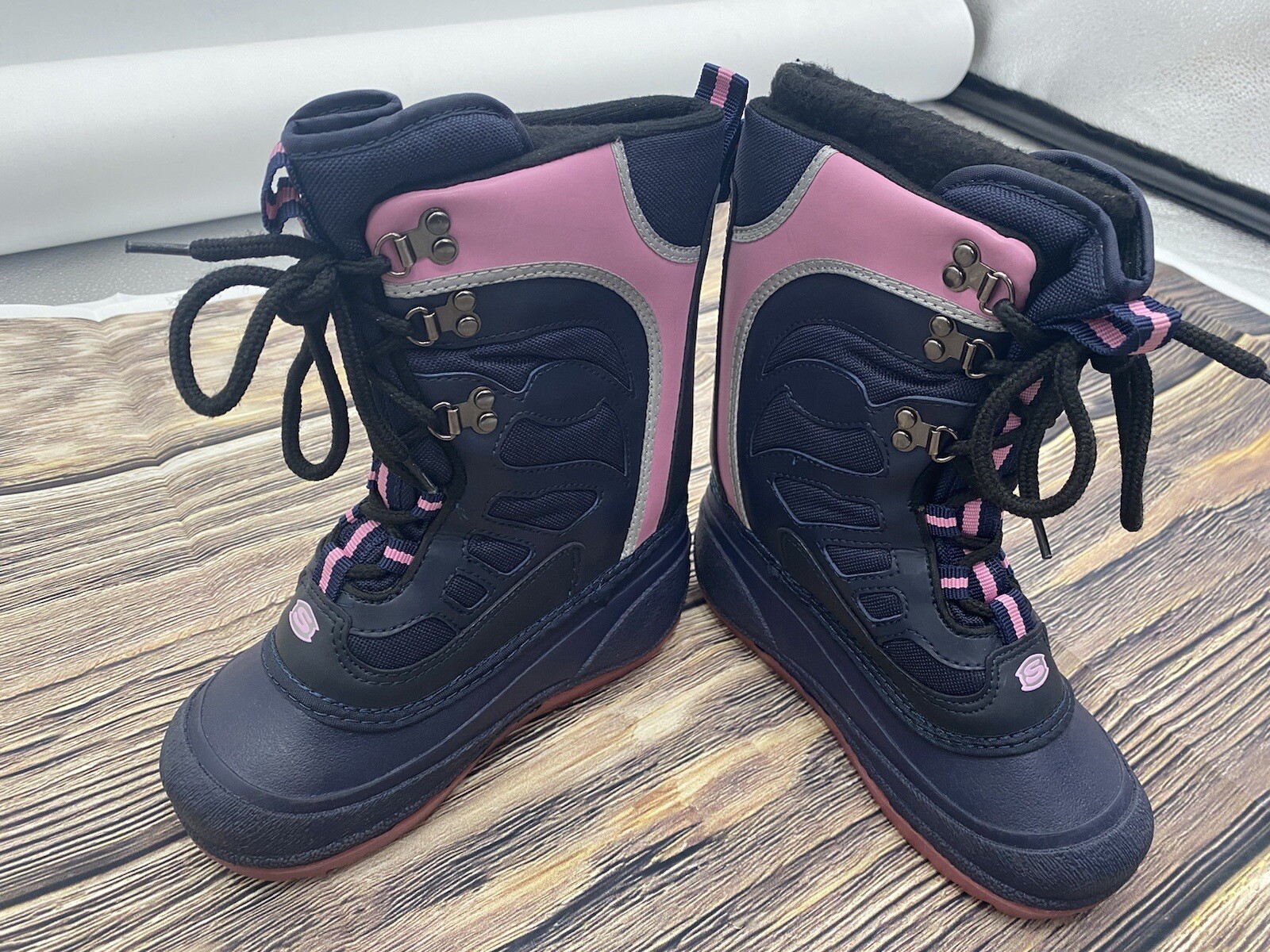 SKECHERS Girls Winter Snow Boots Shoes 