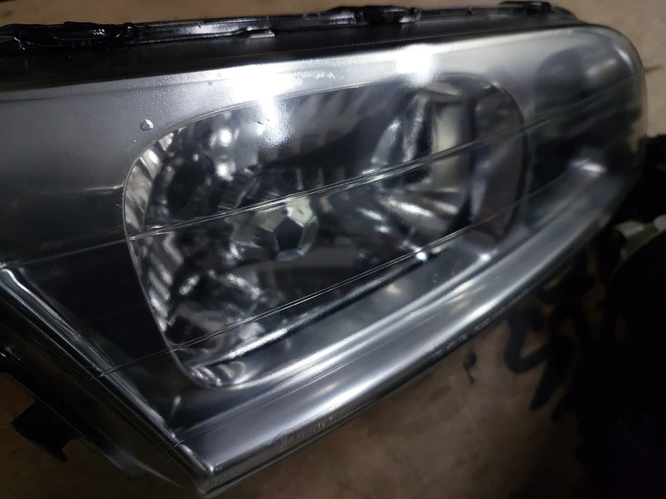 Toyota Mark Ⅱ Qualis MCV25W Headlights 33-62 HCHR-15 - Image 4 of 4