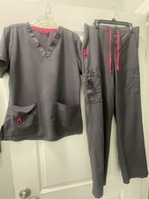Women  s Carhartt Force Scrub Set Great Size Small