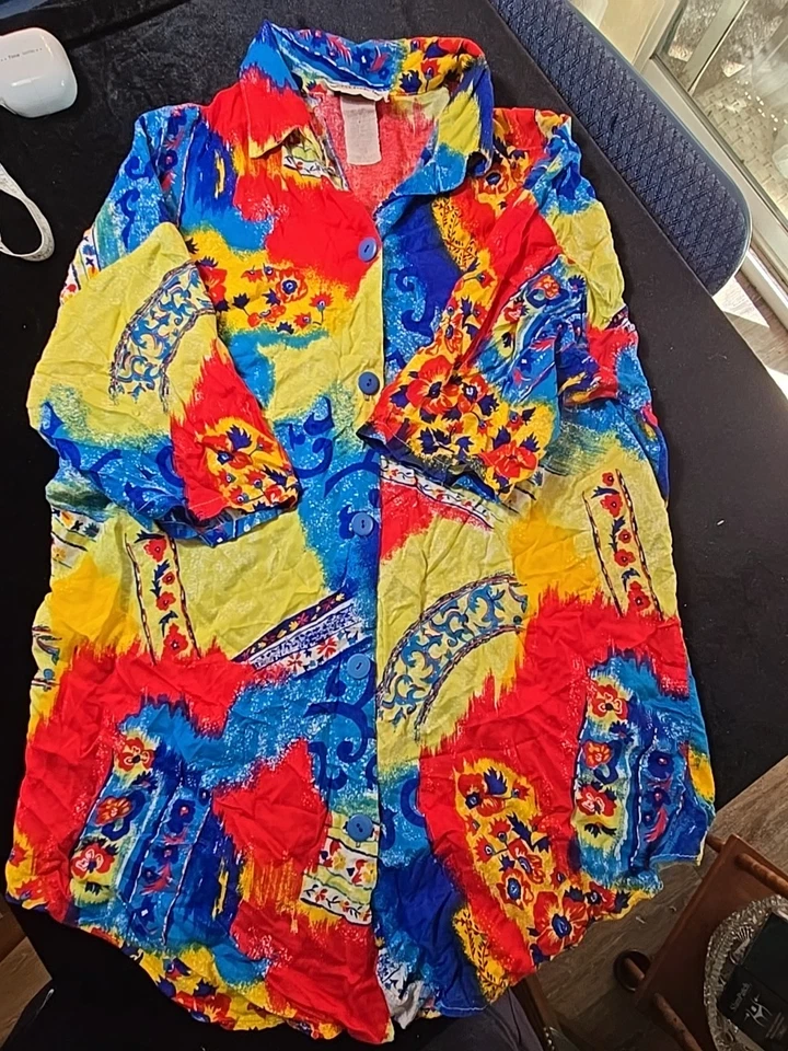 Camisa tropical multicolor brillante de colección California Connection para mujer talla LT Foto 2 de 4