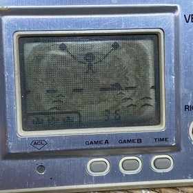 [East 8] N20 GAME&WATCH VERMIN Poor Condition As-Is