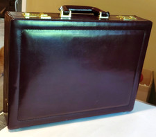 Vtg Burgundy Leather Briefcase Attache Case T...