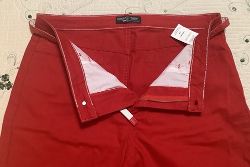 WOMEN'S NWOT Sz 16M "LEE RIDERS" RED FRONT ZIP STRETCH BERMUDA SHORTS 36" WAIST - Picture 5 of 7