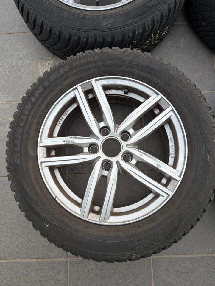 Winterkomplettradsatz Alu. VW KBA 50233 6,5Jx16H2 ET41 LK5X112 215/60R16 99H - Bild 2 von 4