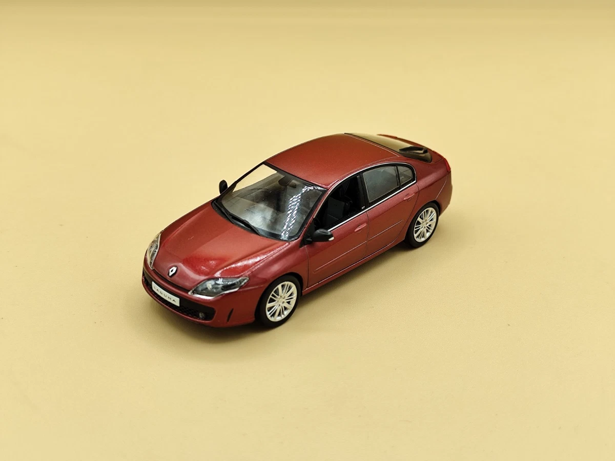 1 43 RENAULT LAGUNA III BLANC COUPE CONCEPT NOREV