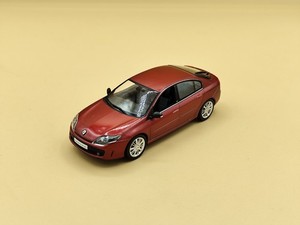 Kit Résine 1/43 Renault Laguna Berline - Édition Limitée - À Identifier - Année 2005