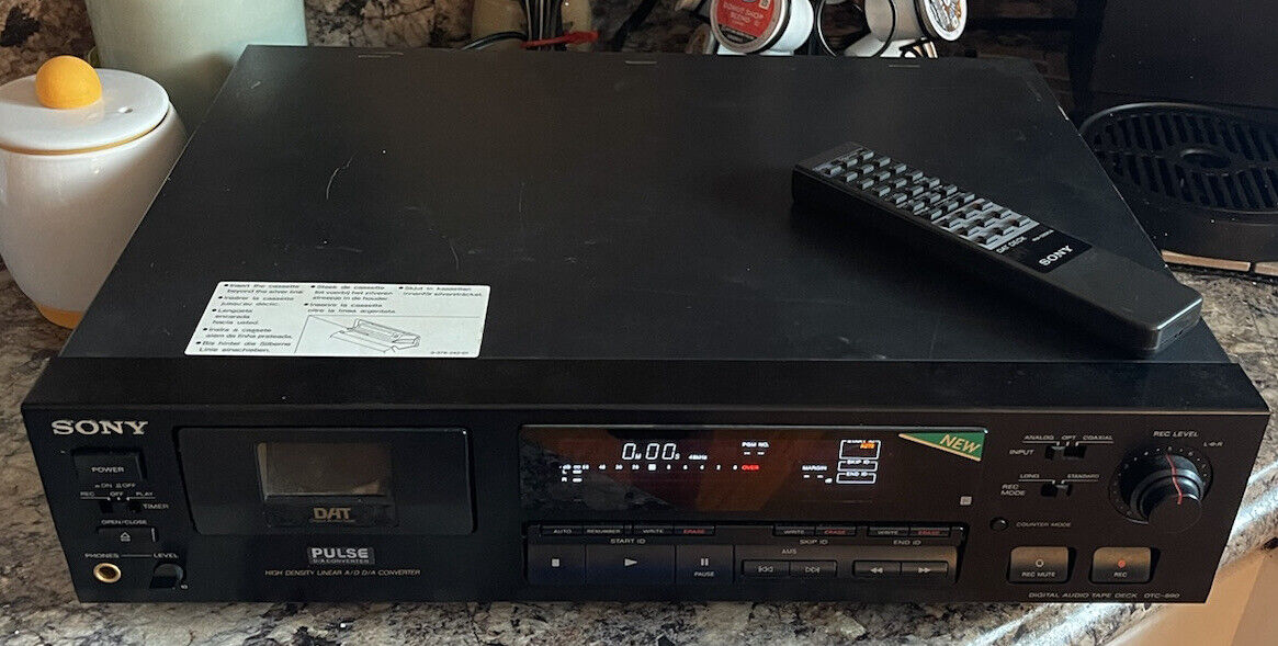 Sony DTC-690 Digital Audio Tape DAT Deck Player Recorder w Sony DTC-690 Digital Audio Tape DAT Deck Player Recorder w