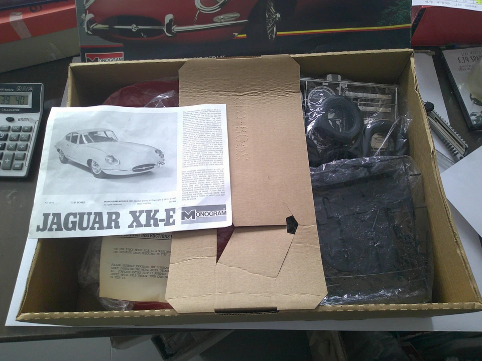 MONOGRAM KIT JAGUAR TYPE E SCALA 1/8 - Immagine 2 di 4