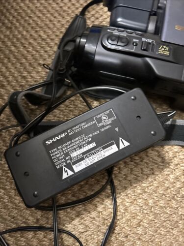 Vintage Sharp MODEL VL-L62U HQ Slimcam Camcorder Super Cat’s Eye, Untested - Picture 3 of 6
