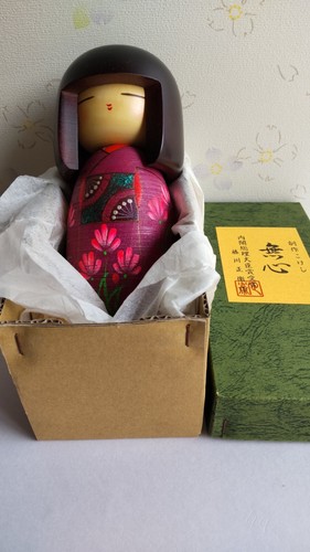 Japanische süße Kokeshi Puppe von Shoei Fujikawa 18, m (7,2") hoch Titel Mushin gebraucht - Bild 8 von 24