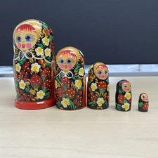 Russian Matryoshka Hand Painted & Turned Wood Nesting Dolls -5 Dolls