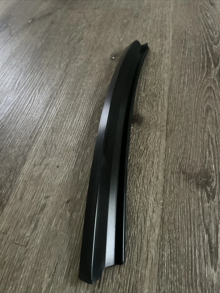 Borde de ventana de cuarto trasero derecho 88 Crx usado OEM Honda adorno tres pestañas intactas Foto 4 de 4