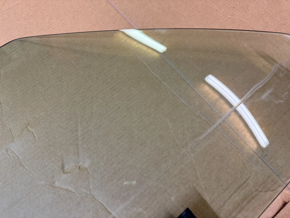 Ford Mustang 89-93 CONVERTIBLE Puerta de pasajero Ventana de vidrio CARLITE Fábrica V8 OE Foto 4 de 4