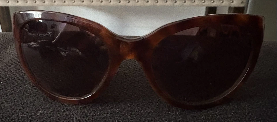 Gafas de sol para mujer PRADA ojo de gato auténticas con montura marrón formulada Foto 4 de 4