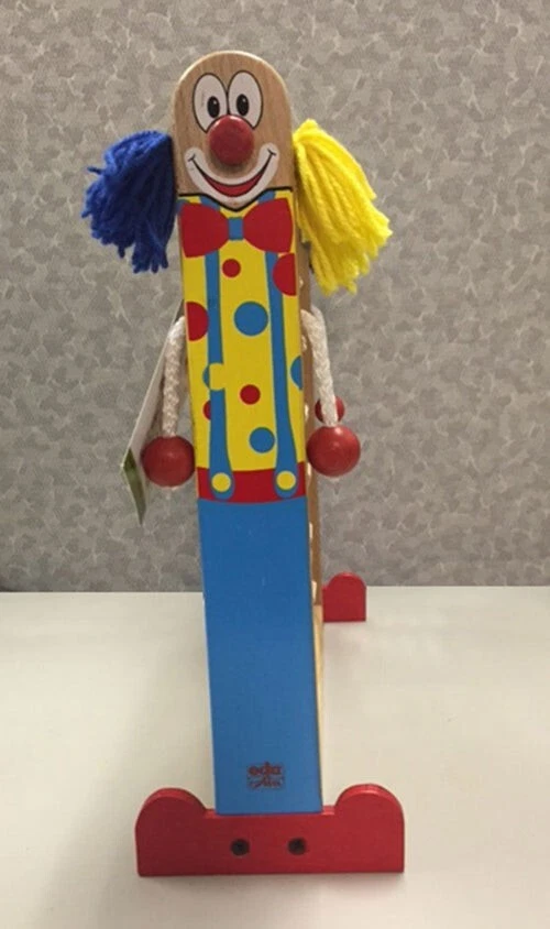 小丑字母框(阿拉伯语、木制) — 第 2/2 张图片