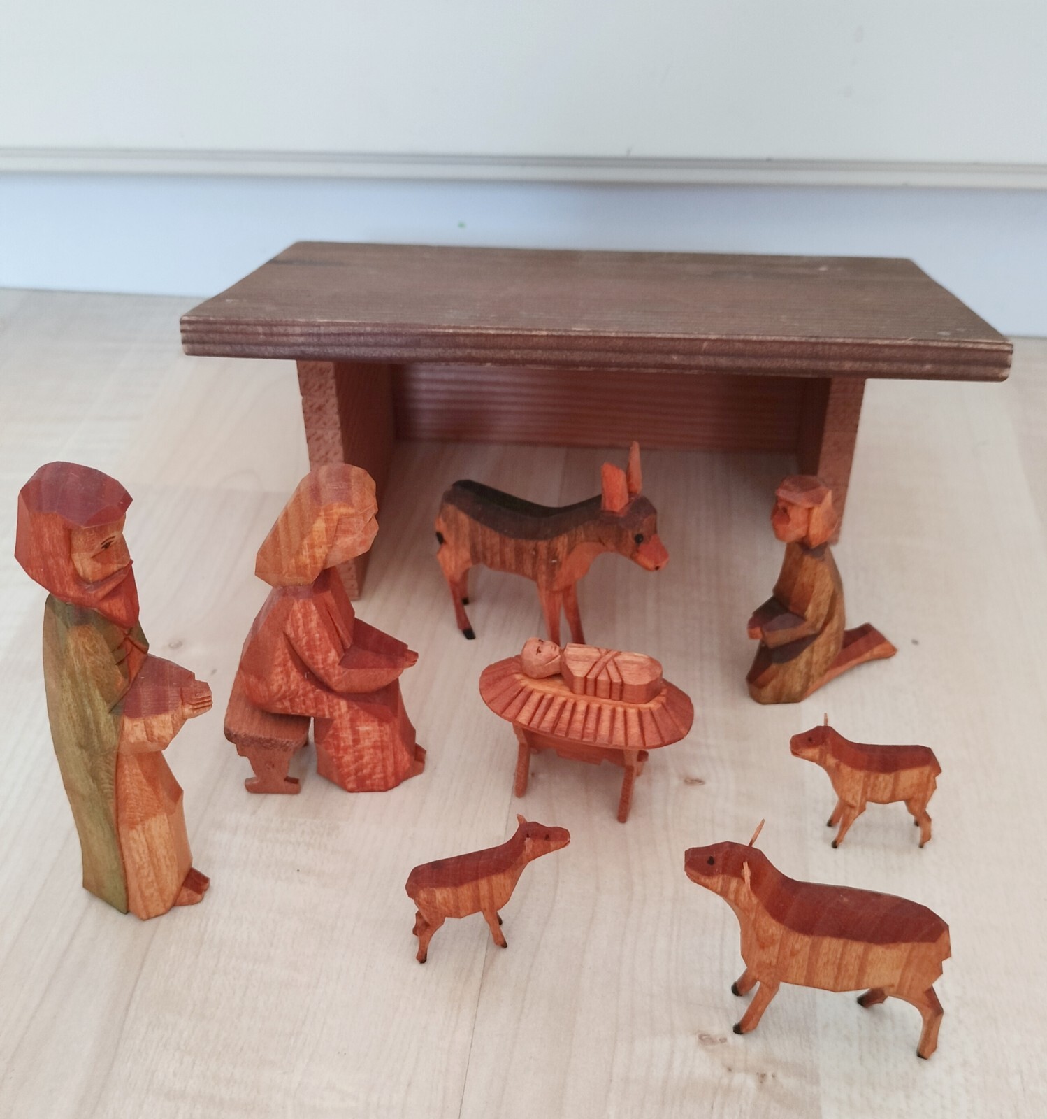 Erzgebirge Krippe Holz geschnitzt alt Holzfiguren Krippenfiguren Volkskunst