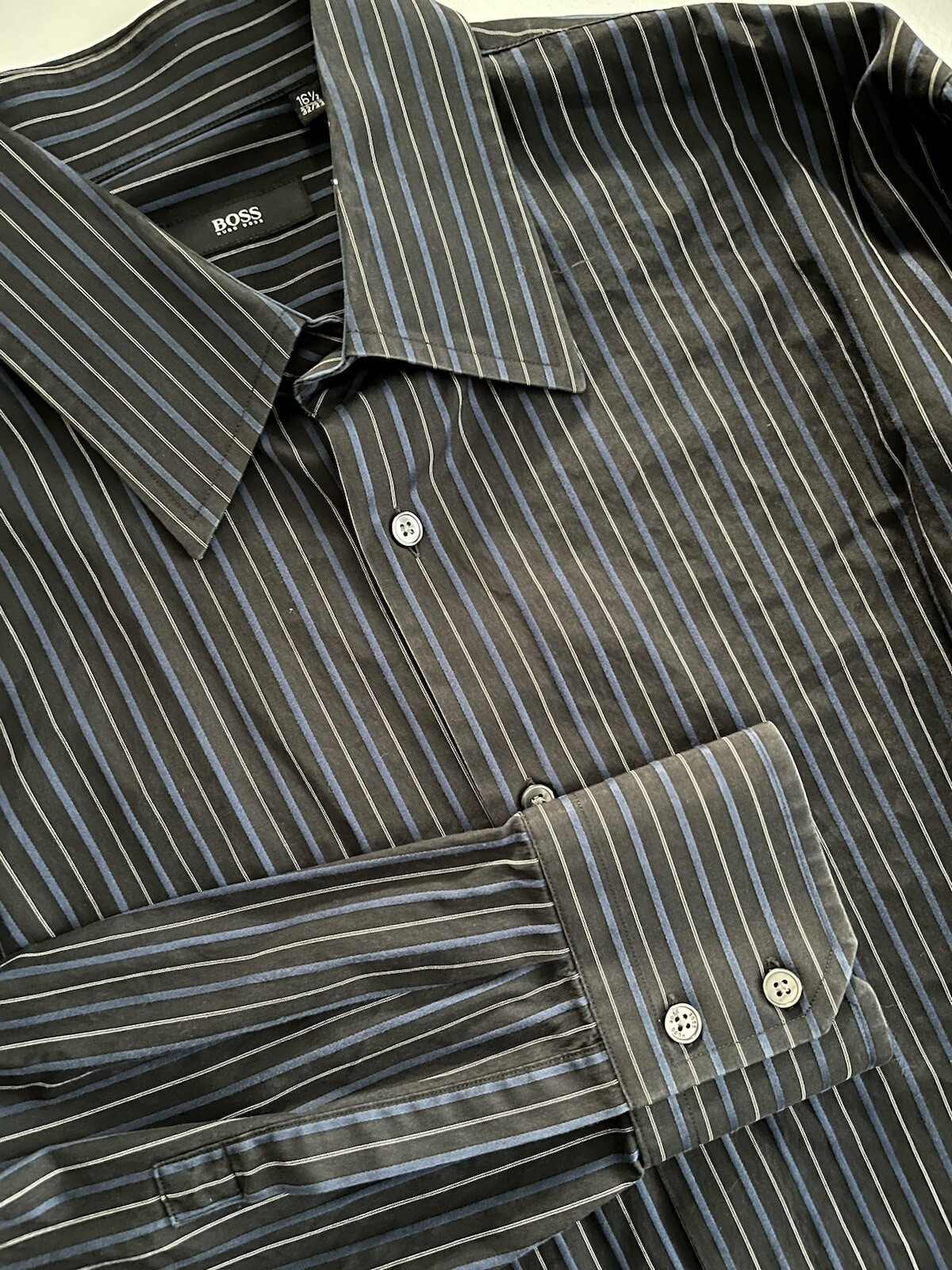Hugo Boss Men's Black Blue Striped Dress Shirt  16.5 32/33