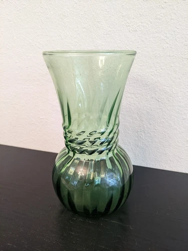 Vintage Anchor Hocking Light Avocado Green Flower Vase 6.5" Ribbed Optic Swirl